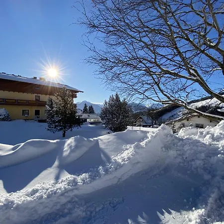 Pfeffermuehle Hotel 4*