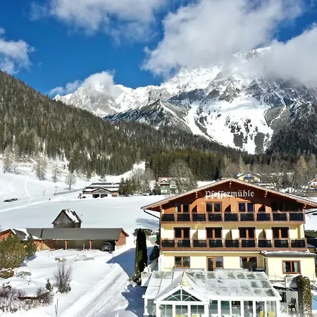 Hotel Pfeffermuehle 4*